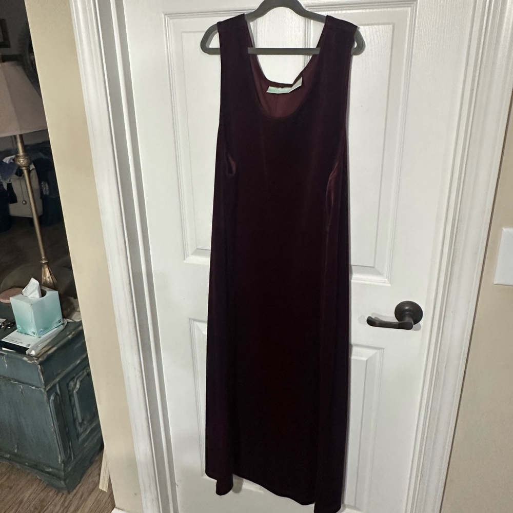 Y2K Deep Burgundy Wine Velvet Maxi Dress size medium - Picture 3 of 4